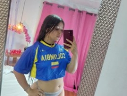 Watch laineystone´s Live Show on BongaCams