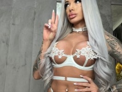 DiamondJo is Streaming Live: Live from Venus Berlin! Enjoy the vibe, enjoy the show! Requests are on pause today. Watch DiamondJo´s Livestream and Chat