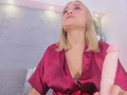 Watch miavegax´s Live Show on Chaturbate