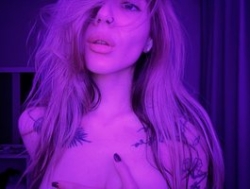 Watch Alicee-teasee´s Live Show on BongaCams