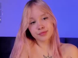 Watch lianaughtybaker´s Live Show on Chaturbate