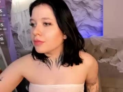 Watch elara_irving´s Live Show on Chaturbate