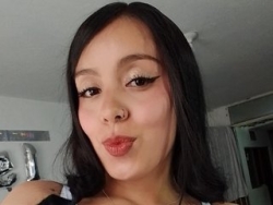 MeganBosch18 is Live on ItsLive: Best of all is to have you alone and show me in C2C giving you pleasure for me, my show: deep penetration, consolation turn, pussy game, deep throat, blowjob show and spit, semen, anal Watch MeganBosch18´s Live Show on ItsLive