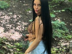 Watch alinakukla787´s Live Show on BongaCams