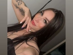 Watch TaniaKatts´s Live Show on ItsLive