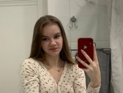 Watch AgnesShyy´s Live Show on BongaCams