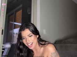 Watch blairdarlingx´s Live Show on Chaturbate