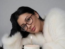 abbie_yes is Live on ItsLive: A sweet, exclusive space to pamper yourself. Come chat about anything, play games, enjoy my activities, and make the most of the night with a flirty touch. Are you going to miss out? Watch abbie_yes´s Live Show on ItsLive